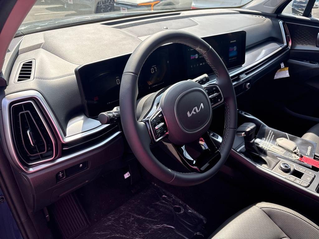 2025 Kia Sorento S - Photo 14