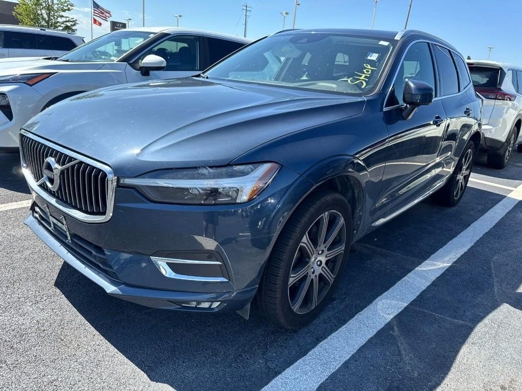 Used 2021 Blue Volvo T5 Inscription image 3