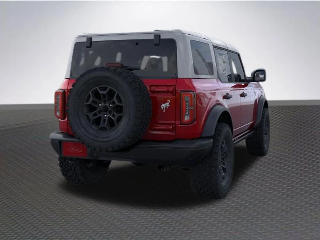 New 2026 Ruby Red Metallic Tinted Clearcoat Ford Badlands® image 8