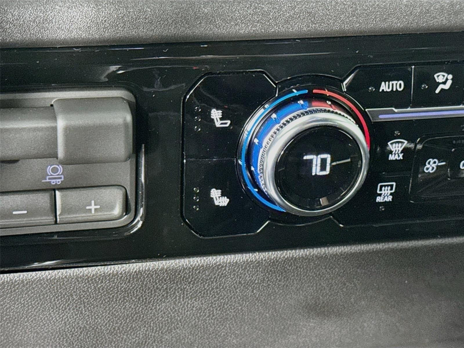 Used 2026 Summit White GMC Elevation image 21