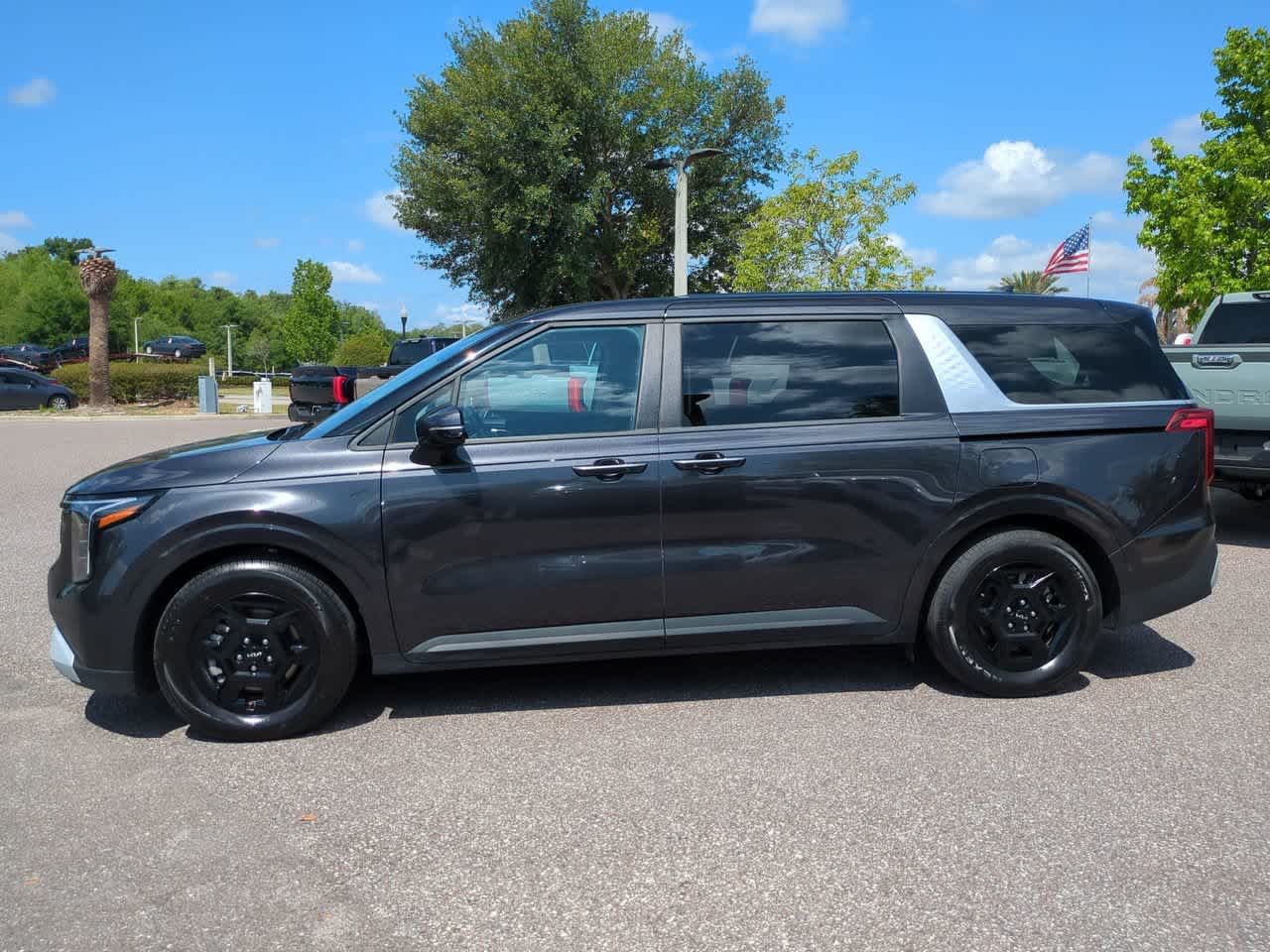 Used 2025 Panthera Metal Kia LXS image 3