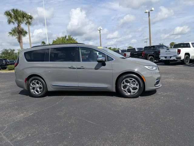 Used 2023 Gray Chrysler Limited image 2