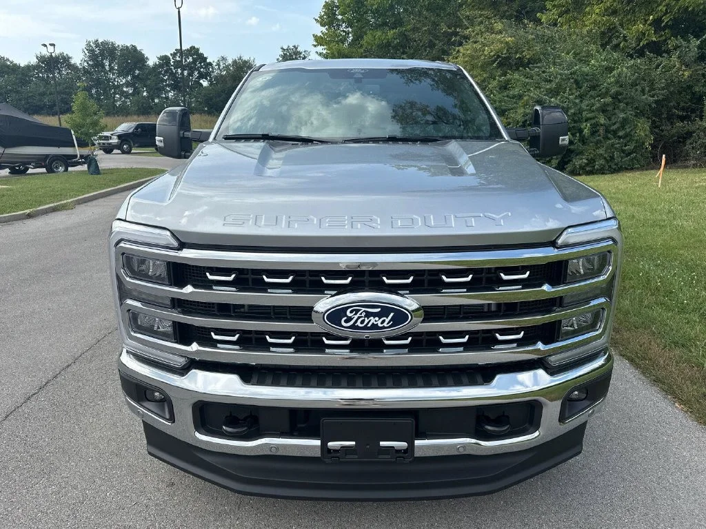 New 2027 Silver Ford Lariat image 12