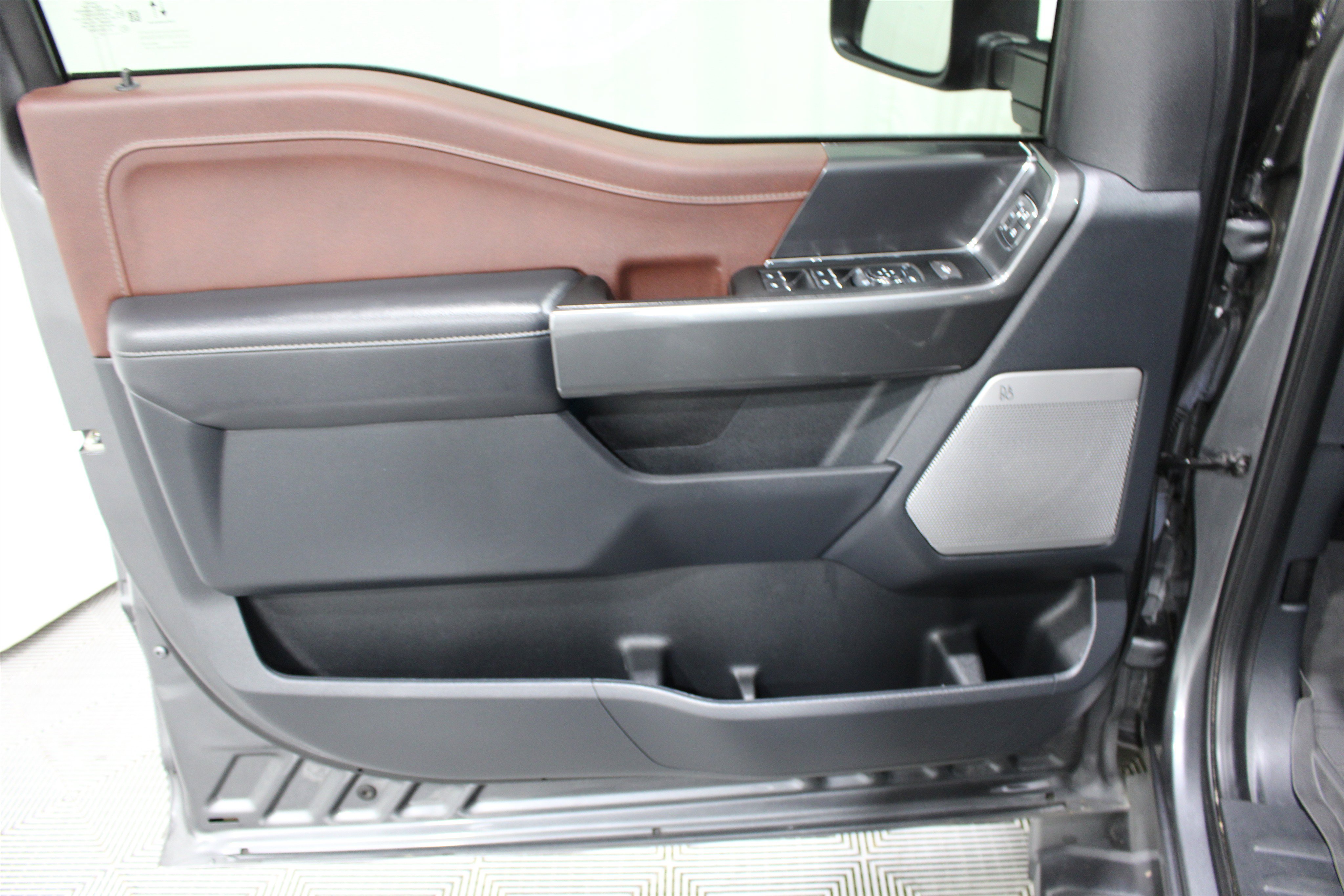 2023 Ford F-150 Lariat - Photo 6