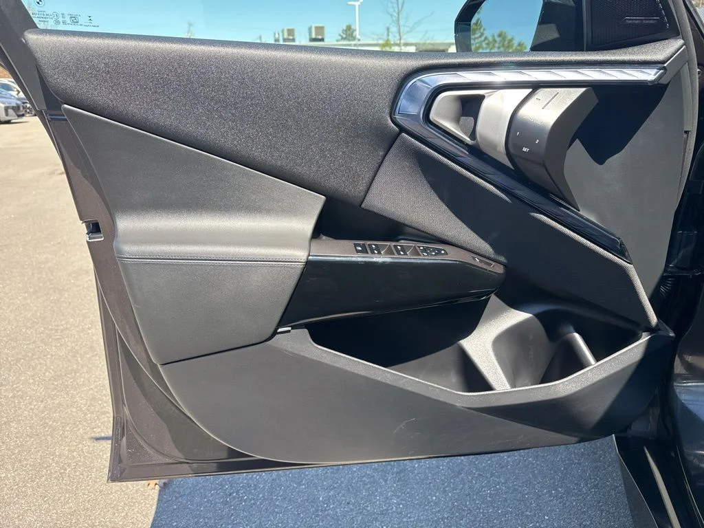 Used 2026 Dark Graphite Metallic BMW M50 xDrive image 9