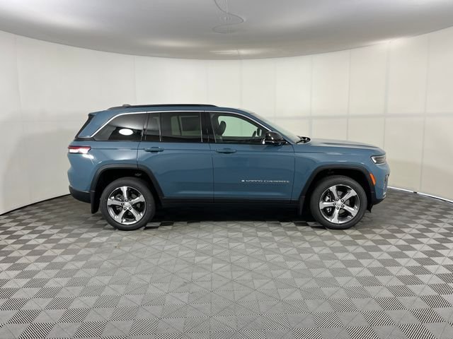 New 2026 Steel Blue Exterior Paint Jeep Limited image 4