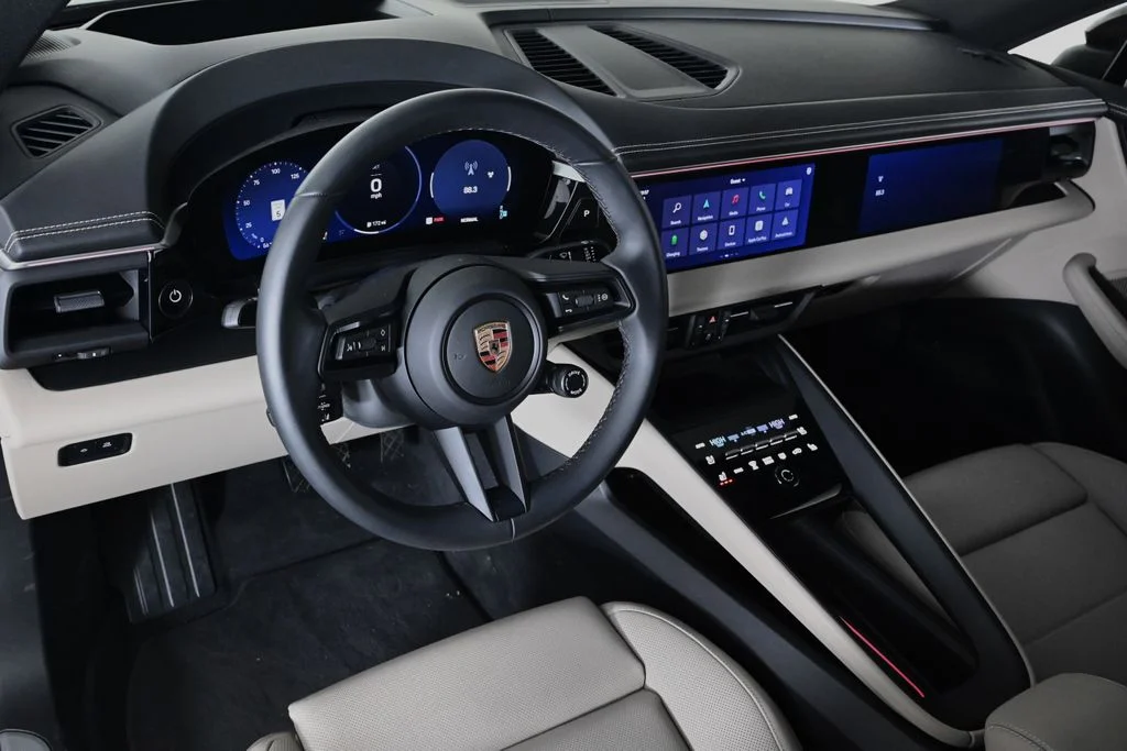 Used 2025 Ice Grey Metallic Porsche  image 4