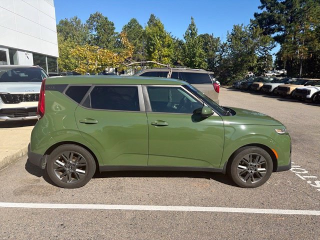 Used 2020 Green Kia EX image 7