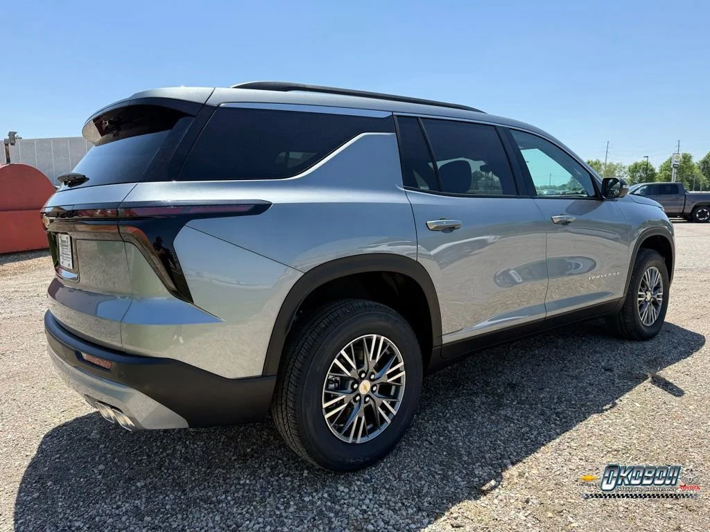 2026 Chevrolet Traverse LT - Photo 3