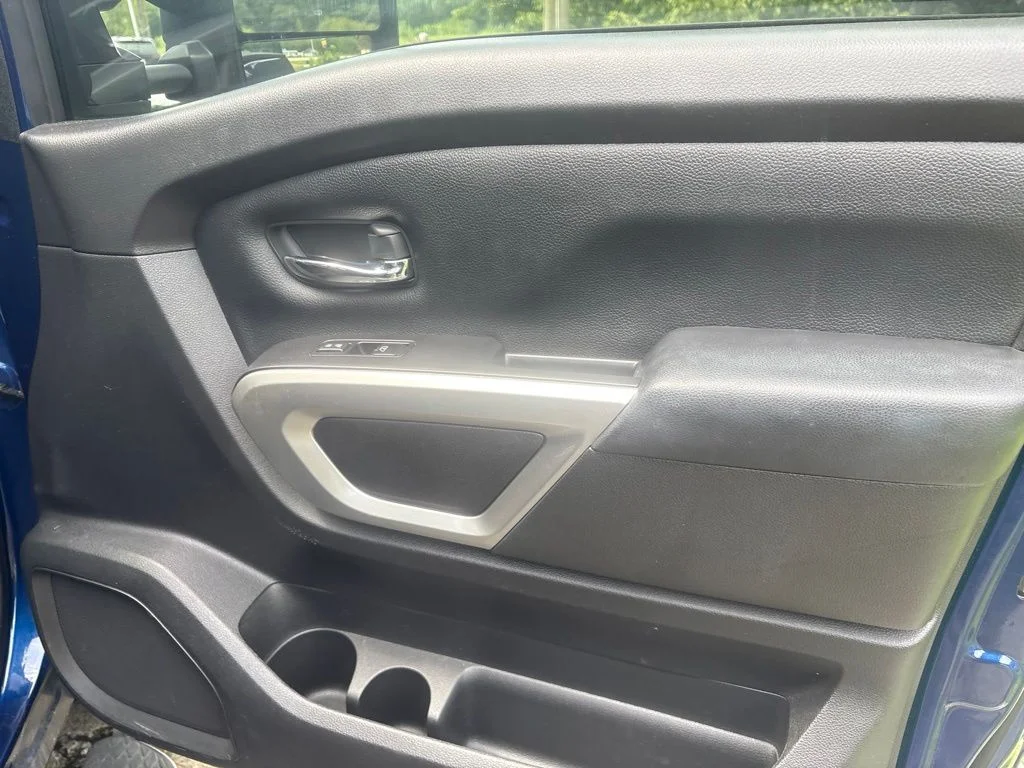 Used 2021 Blue Nissan SV image 16