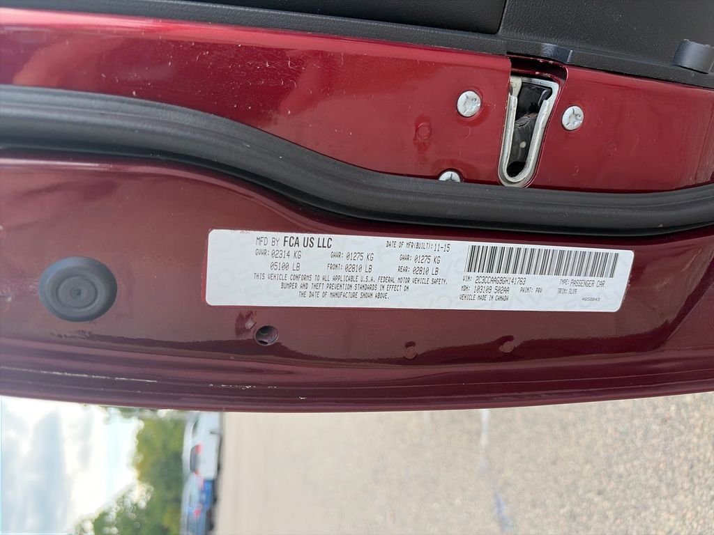 Used 2016 Velvet Chrysler Limited image 29