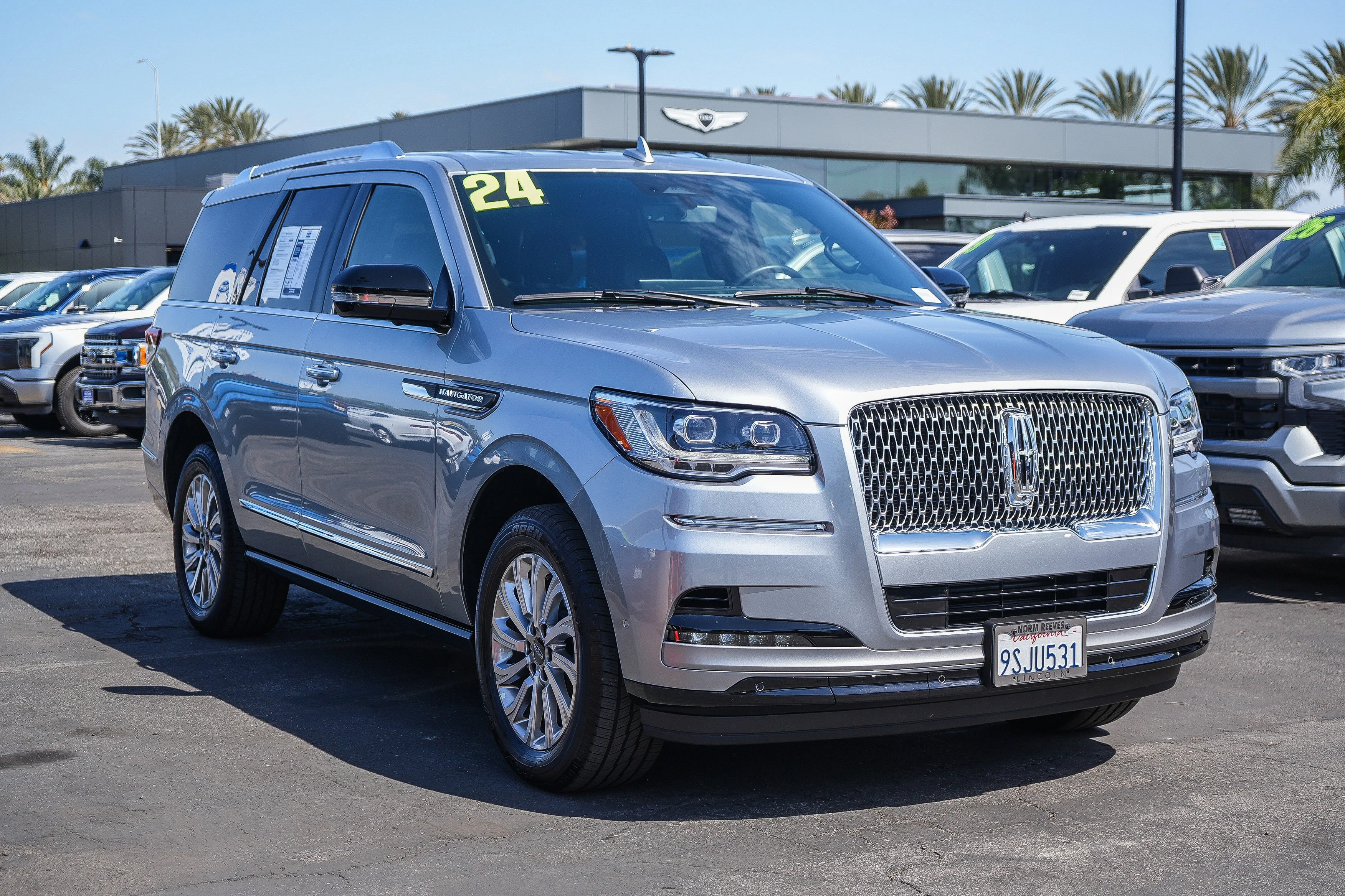 Certified Used 2024 Radiance Metallic Lincoln Premiere image 3