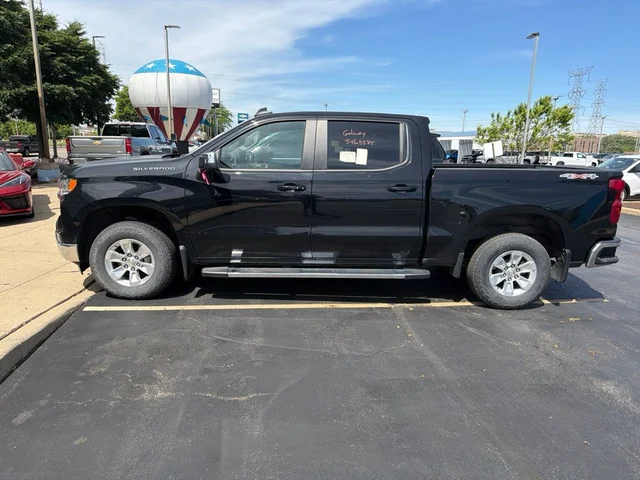 2024 Chevrolet Silverado 1500 LT