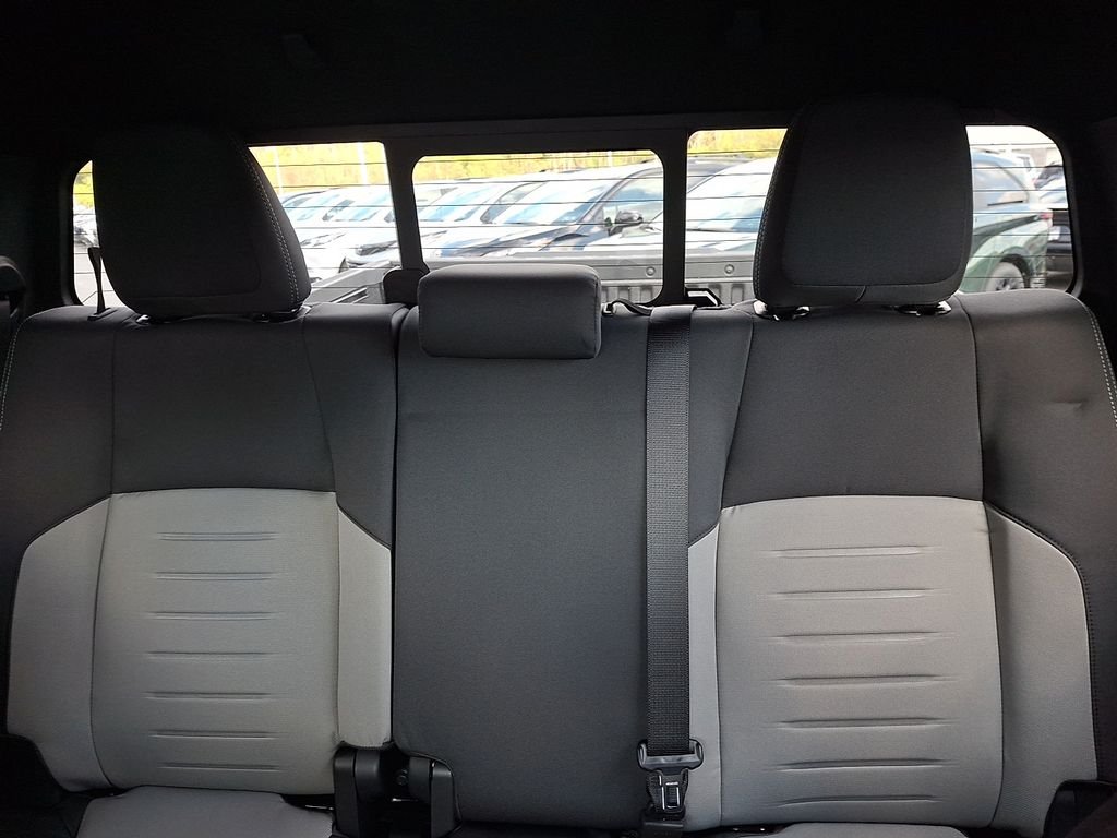 2025 Toyota Tacoma TRD Off Road - Photo 13