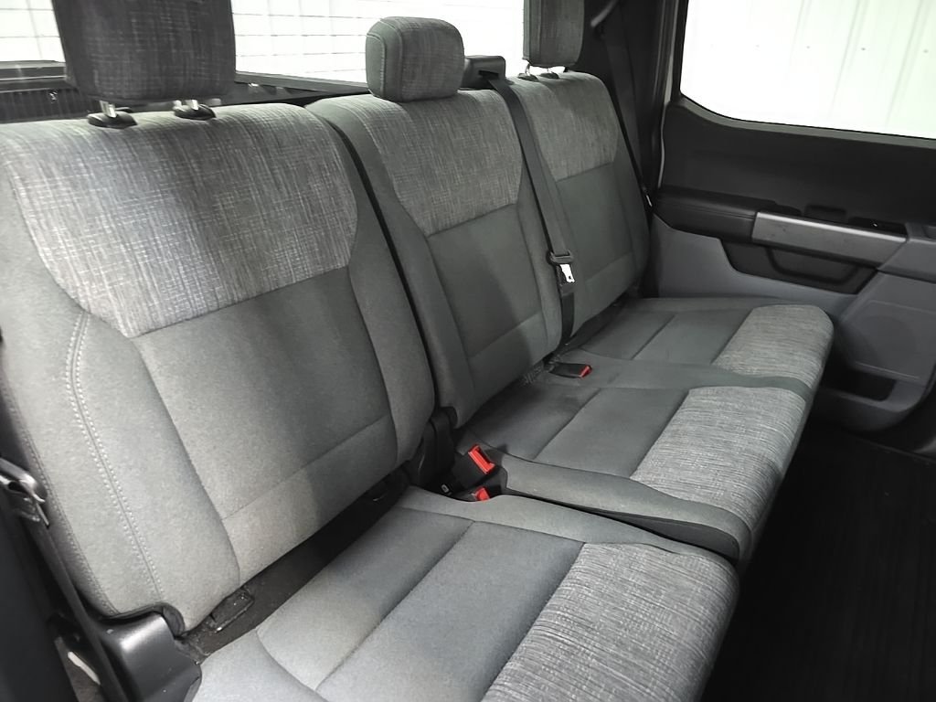 Used 2021  Ford XLT image 17
