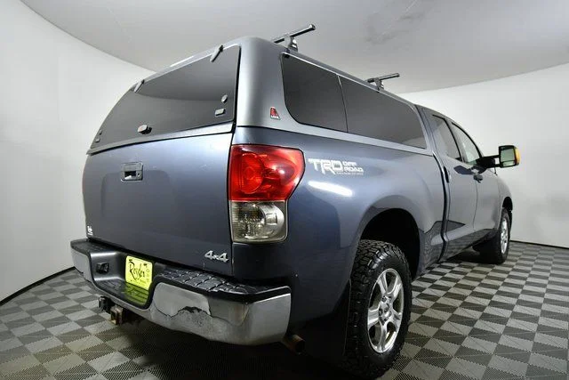 Used 2009 Blue Toyota SR5 image 11