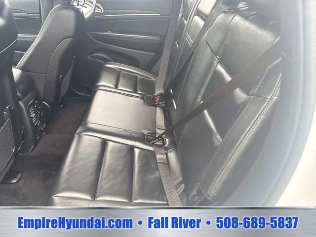 Used 2022 White Jeep Limited image 17