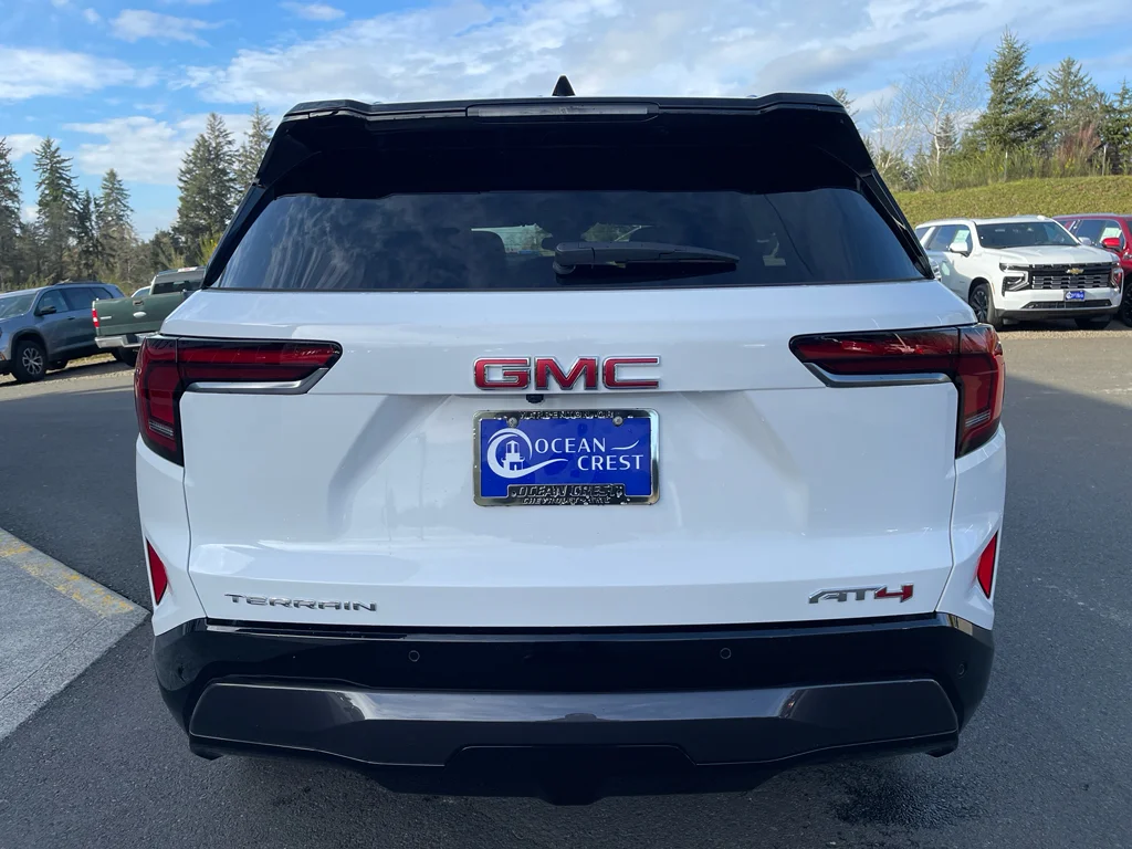 2026 GMC Terrain AT4 - Photo 7