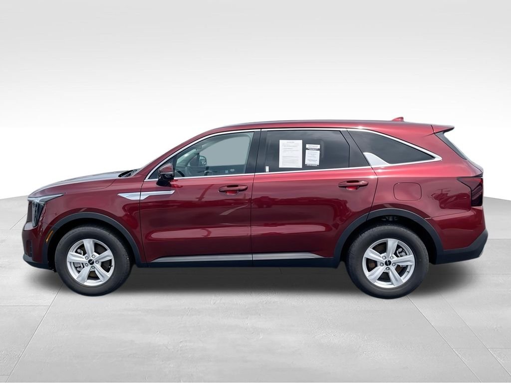 Used 2025 Red Kia LX image 5