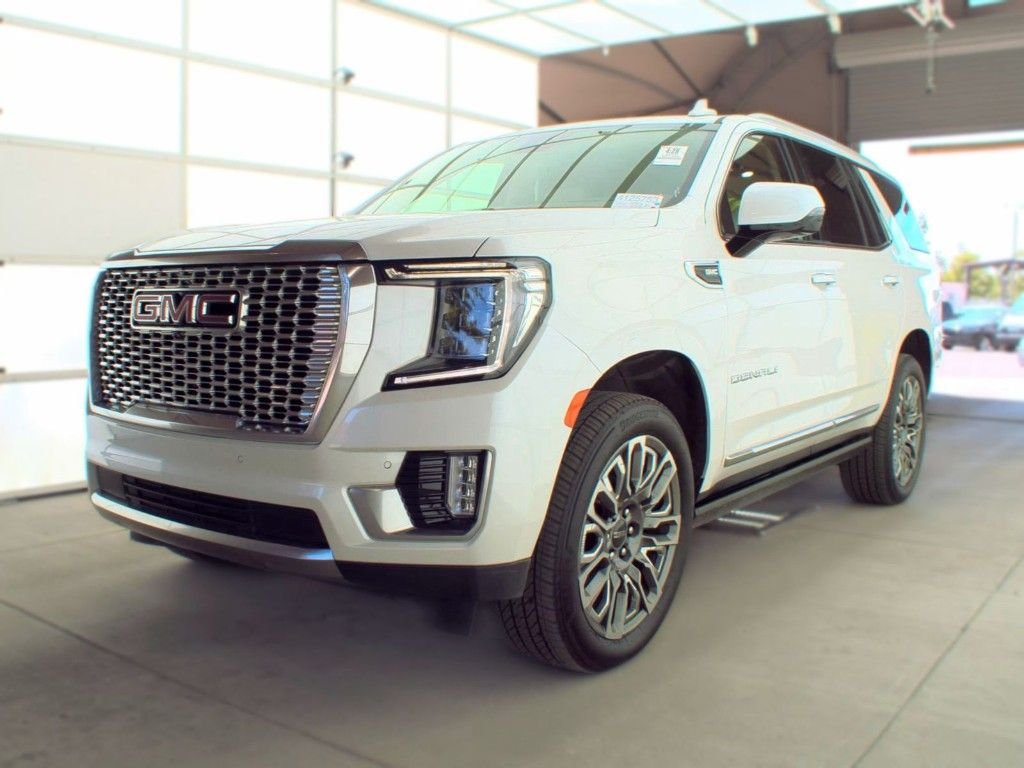 Used 2023 White GMC Denali image 1