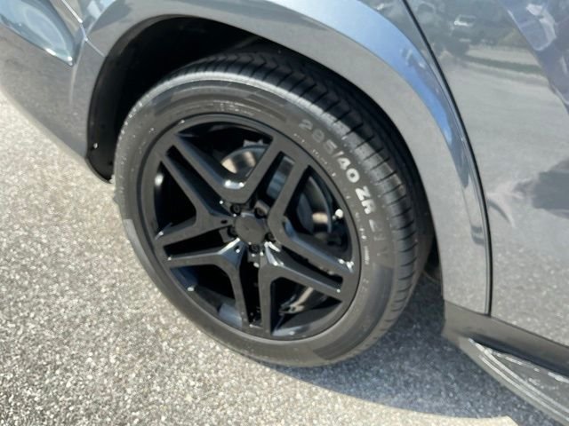 Used 2016 Gray Mercedes-Benz GL 550 image 69