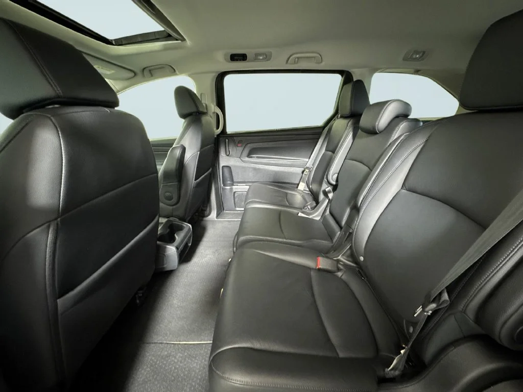 Used 2025 Black Honda EX-L image 12