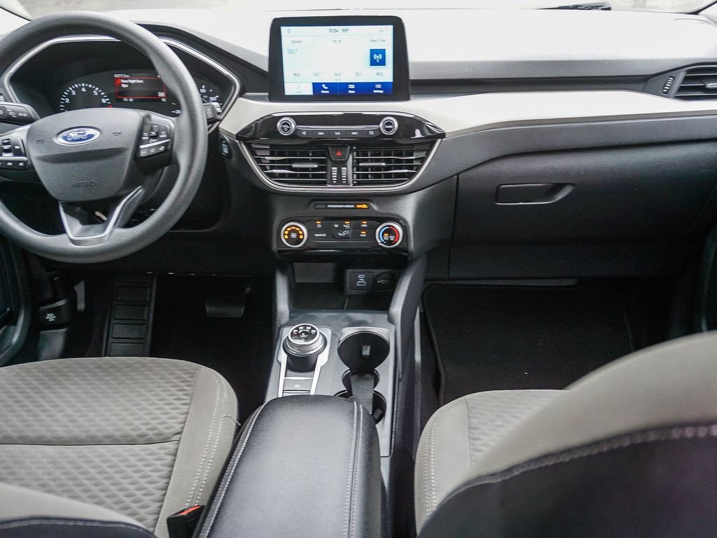 Used 2022 Silver Ford SE image 15