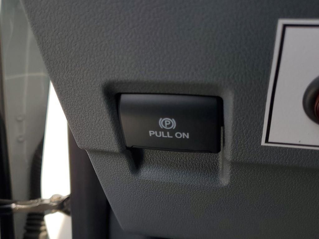 New 2025 Oxford White Ford F-550® XL image 9