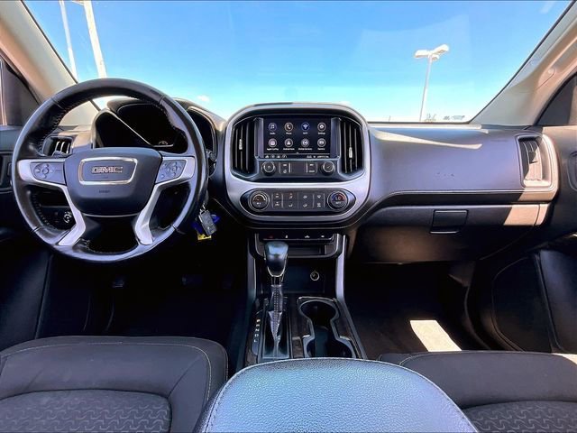 Used 2022 Blue Metallic GMC Elevation image 21