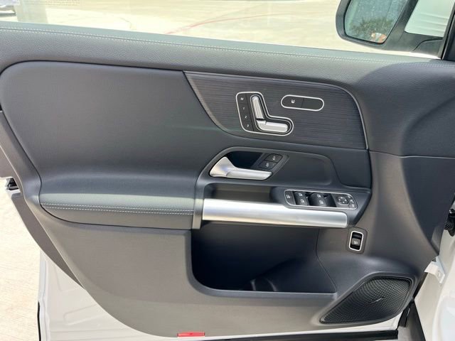 New 2026 Polar White Mercedes-Benz GLA 250 image 44