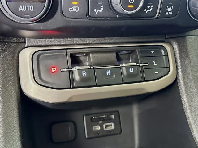 Used 2023 Red GMC Denali image 17