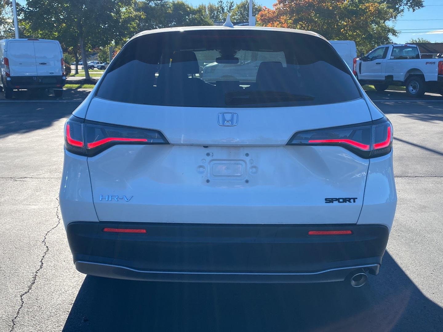Used 2024 Platinum White Pearl Honda Sport image 9