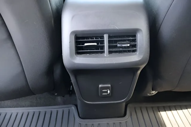 Used 2020 Summit White Chevrolet LS image 36