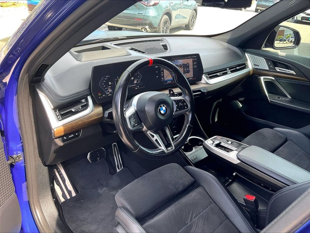 Used 2024 Blue BMW M35i image 8