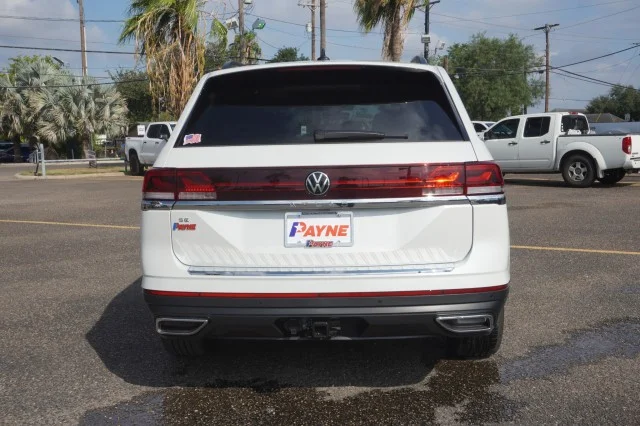 New 2026 Opal White Pearl Volkswagen 2.0T SE w/Technology image 8