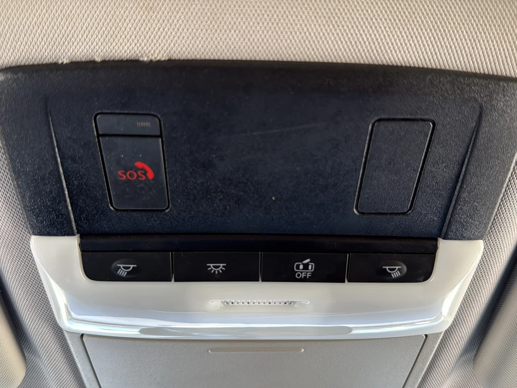 Used 2024 Black Mitsubishi SE image 17