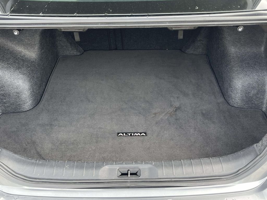 Used 2025 Gray Nissan 2.5 SV image 8