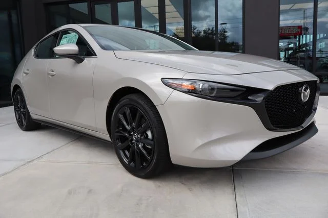 2026 Mazda CX-3 Premium MT 5-Door SKYACTIV's photo