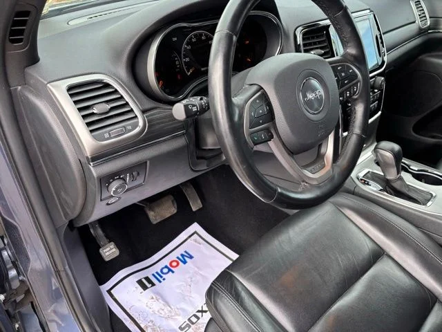 Used 2020 Blue Jeep Limited image 15