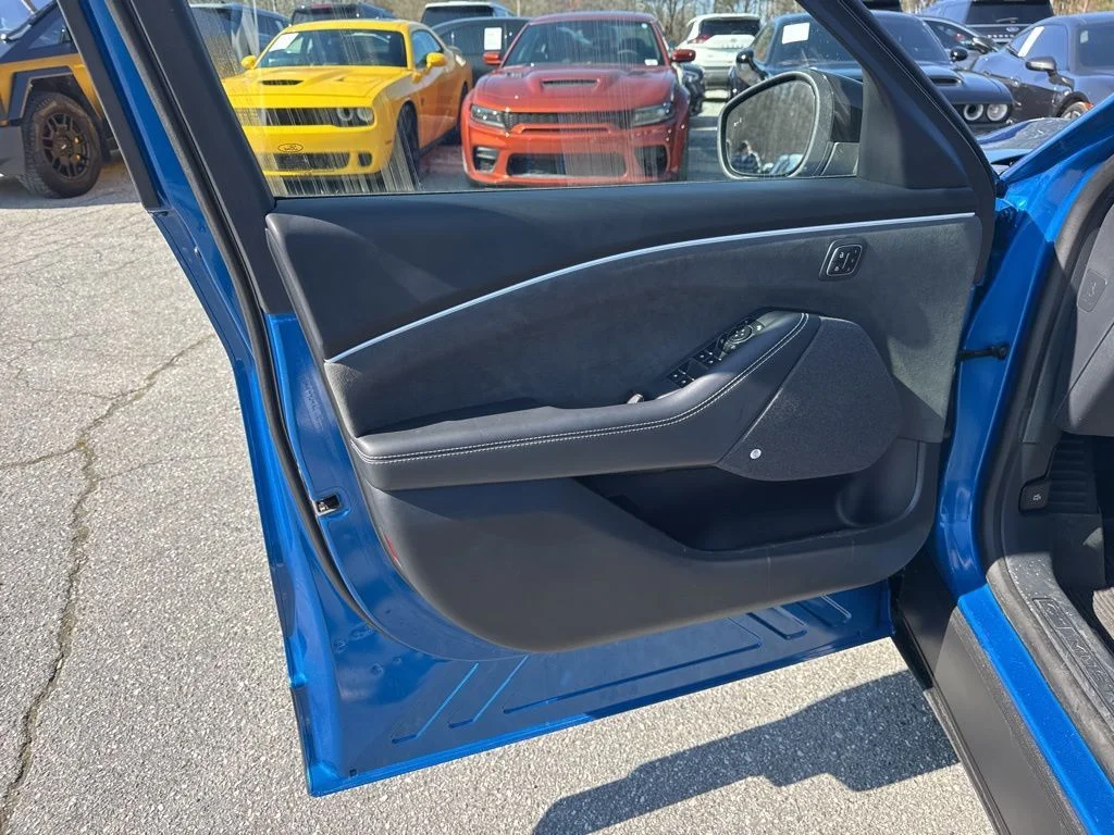 Used 2025 Blue Ford GT image 26