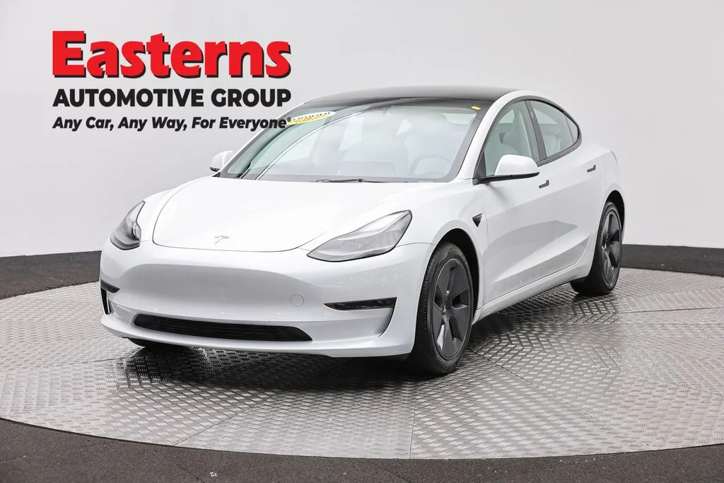 Used 2023 White Tesla Base image 1