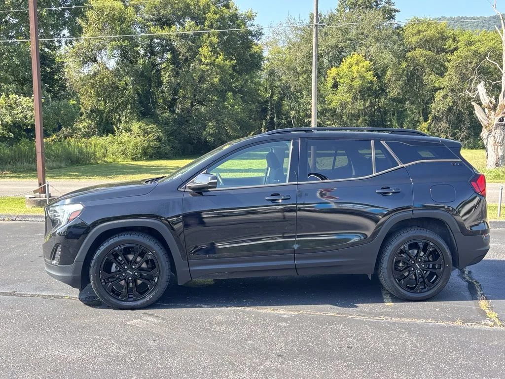 Used 2019 EBONY TWILIGHT METALLIC GMC SLE image 6