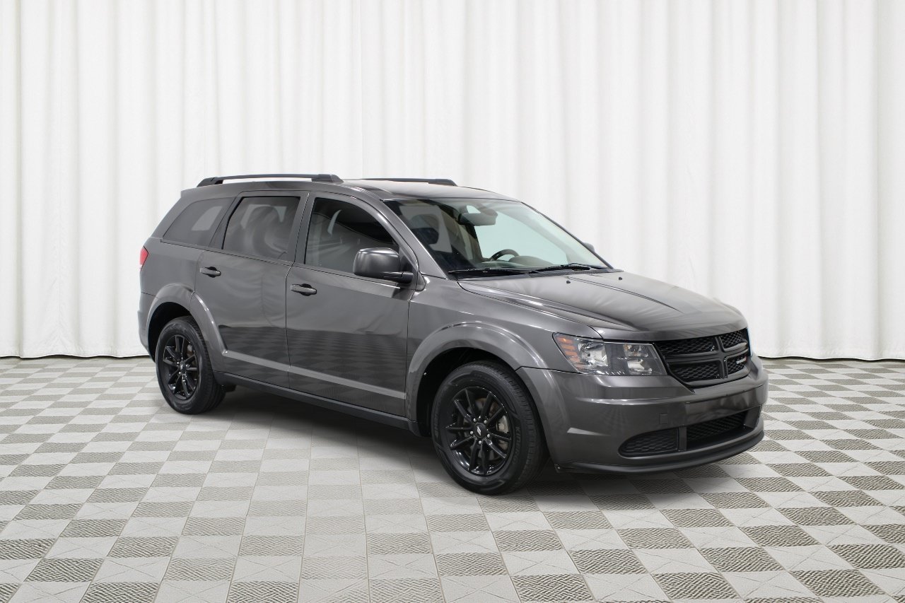 Used 2020 Granite Pearlcoat Dodge SE Value image 1