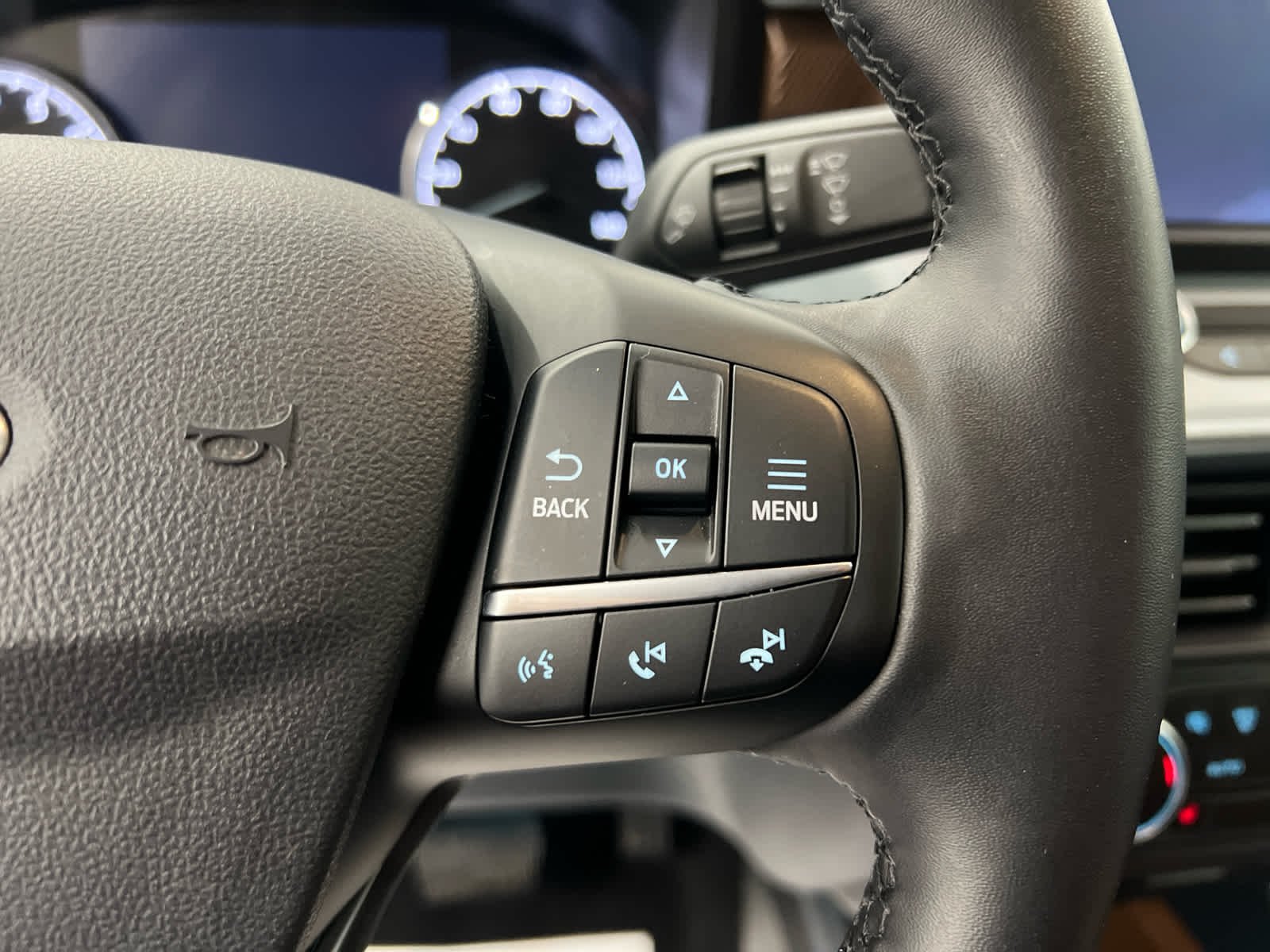 Used 2024 Shadow Black Ford LARIAT image 18