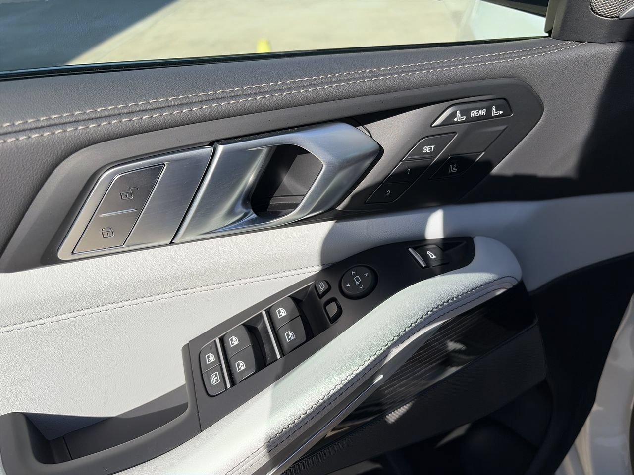 Used 2026 Alpine White BMW xDrive40i image 19