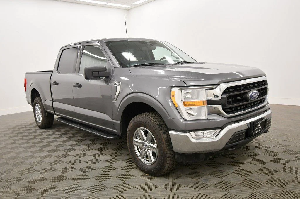 Used 2022 Gray Ford XLT image 10