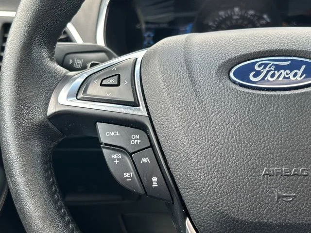 Used 2020  Ford Titanium image 40