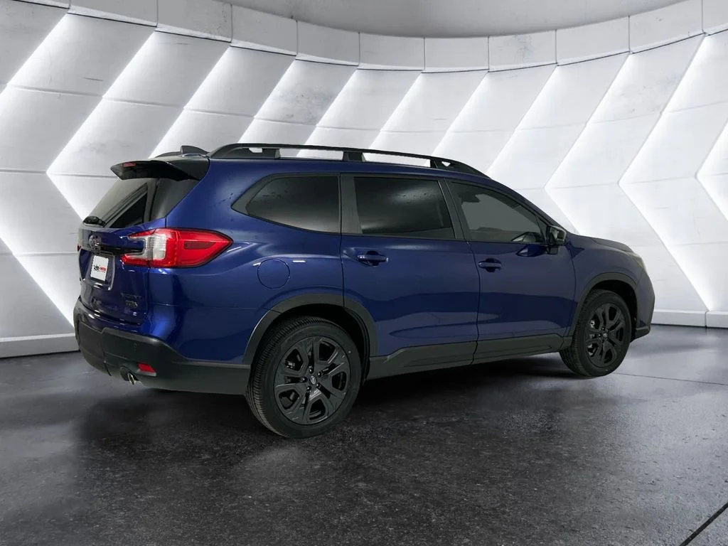 Used 2026 Blue Subaru Onyx Edition Touring image 4