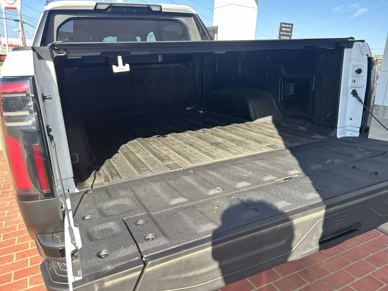 2026 GMC Sierra EV Elevation - Photo 25