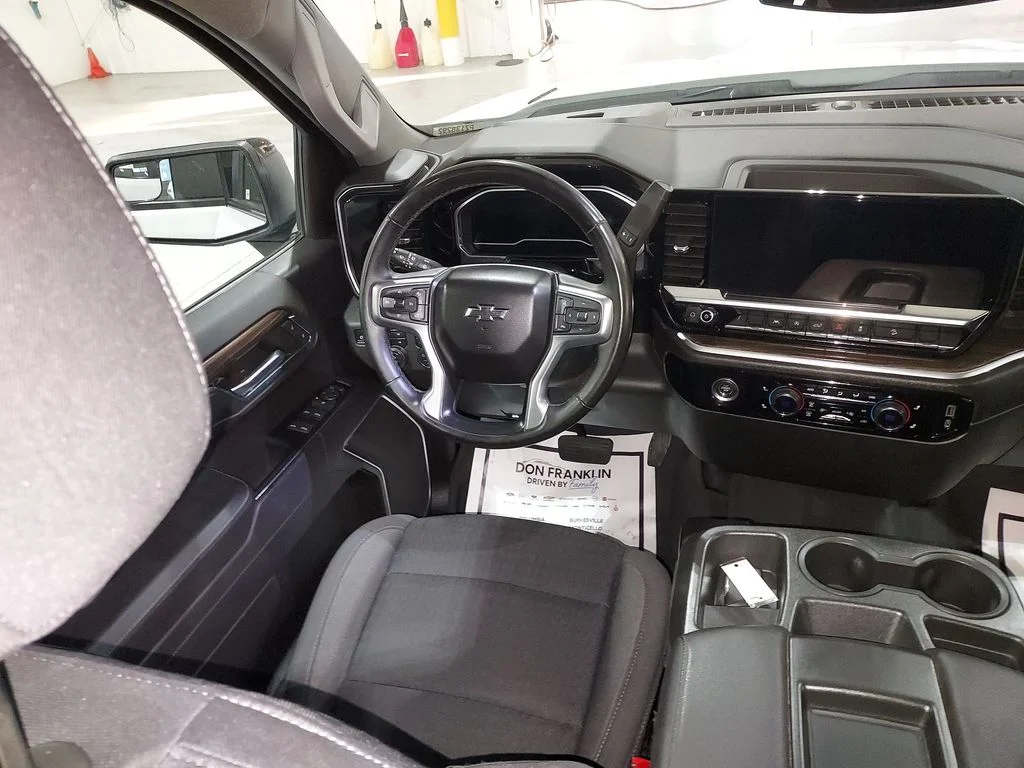 Used 2023 White Chevrolet RST image 15